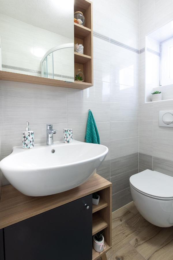 Apartman Ruza Đảo Krk Ngoại thất bức ảnh